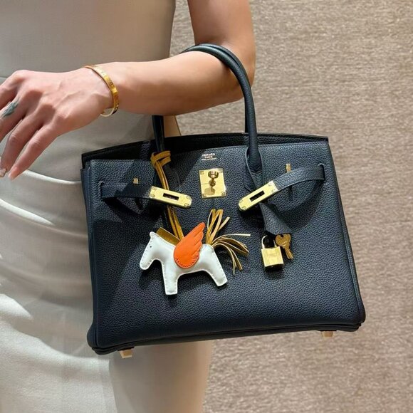 ,Classic Hermes Bag: A Stylish and Versatile Choice for Elegance - Picture 5 of 6